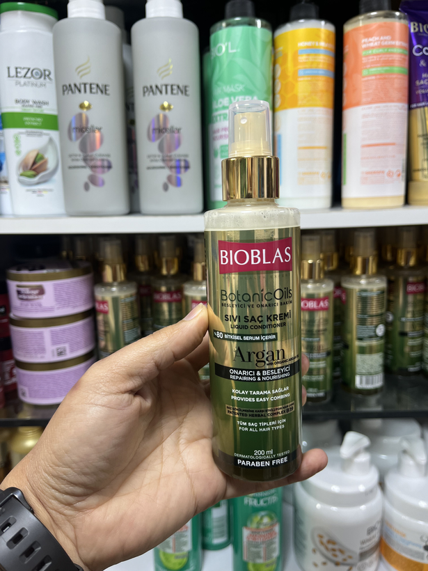 سرم دو فاز آرگان بیوبلاس (Bioblas Botanic Oils) - ترمیمکننده، درخشانکننده و ضد ریزش مو (حجم 200 میل)