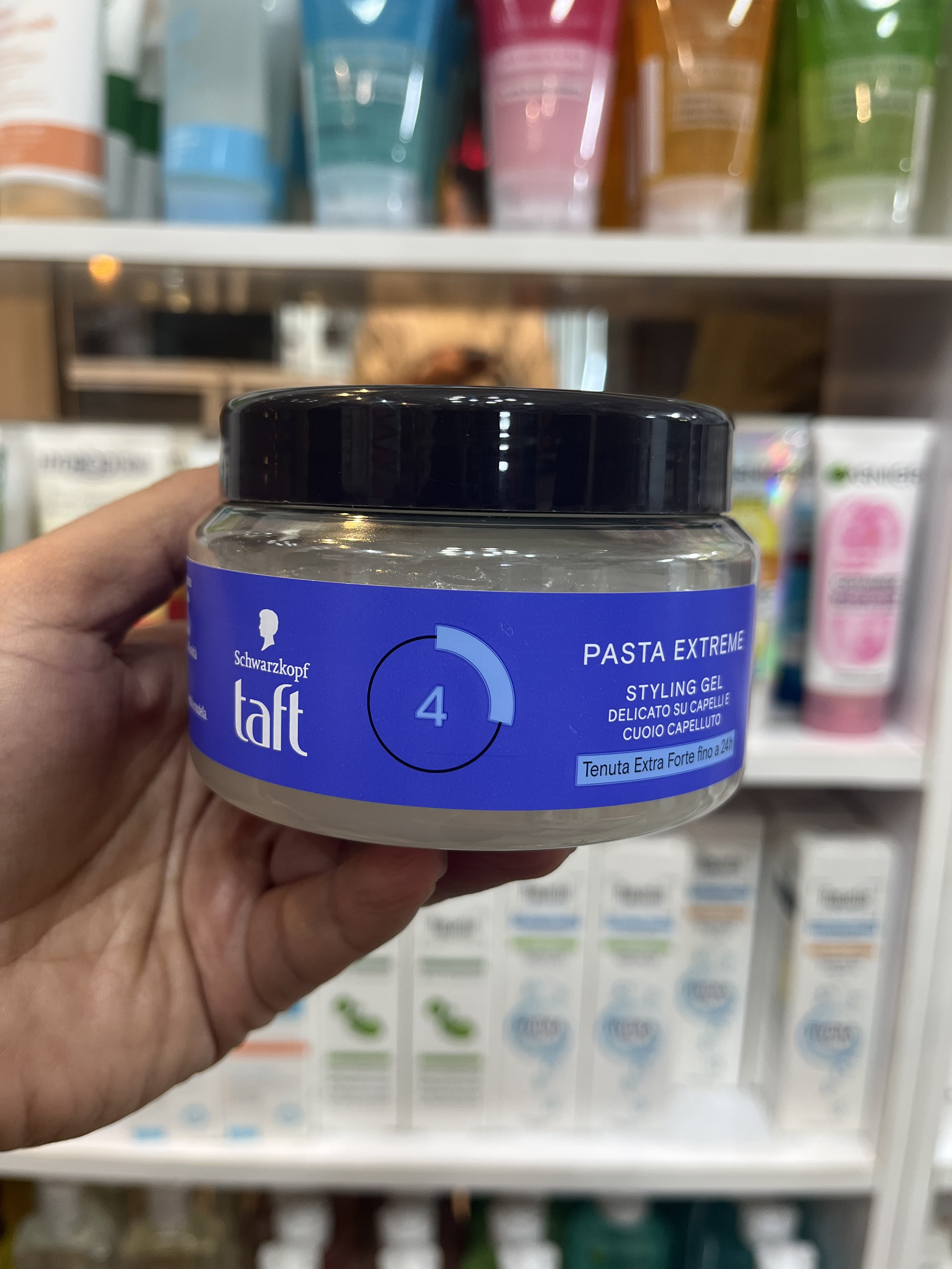 ژل موی قوی شوارتزکف (Schwarzkopf Taft) مدل Taft Looks – حجم ۲۵۰ میلی‌لیتر