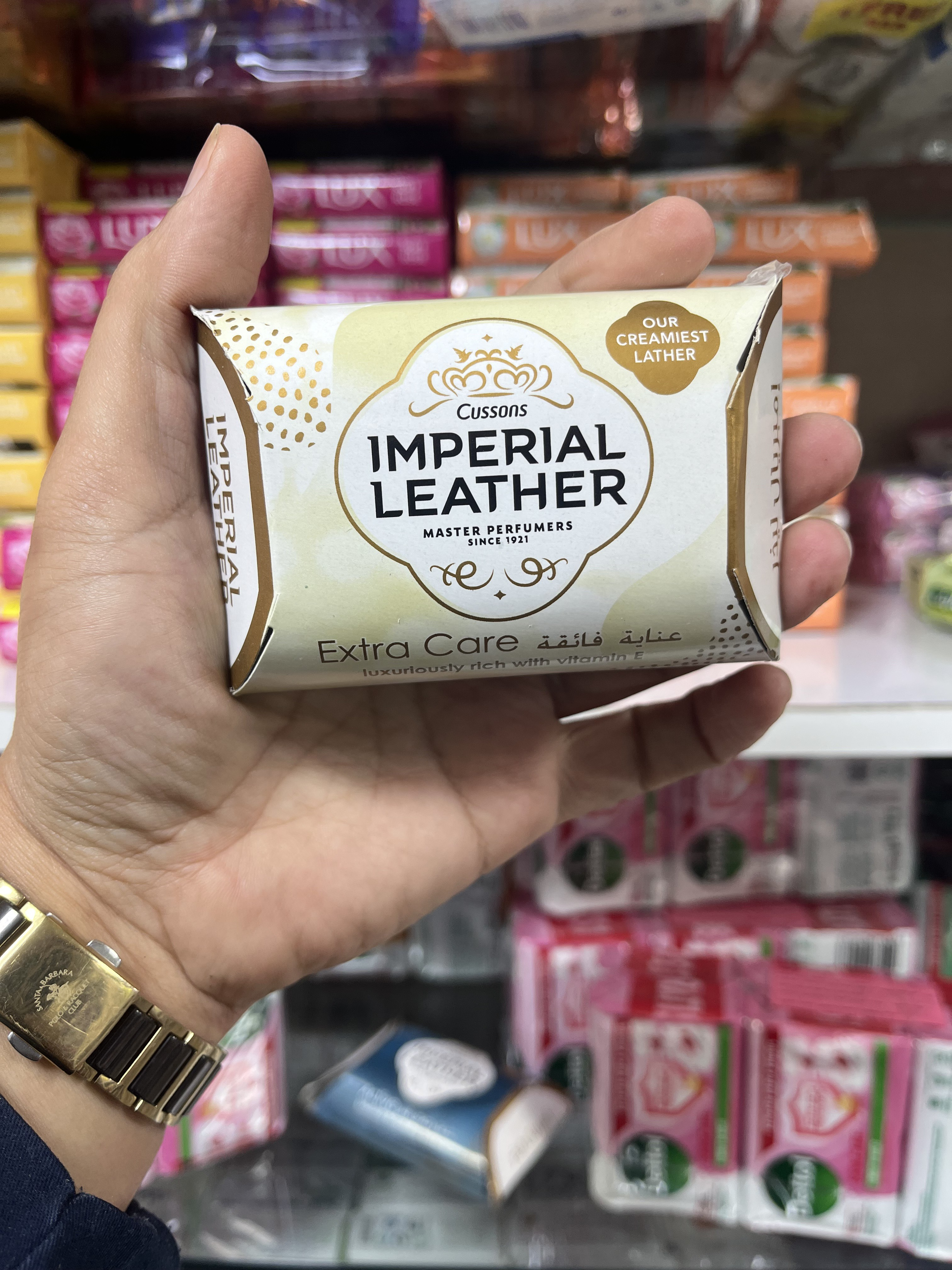 صابون لوکس امپریال لدر (Imperial Leather) غنی شده با ویتامین E - مراقبت فوقالعاده (Extra Care)