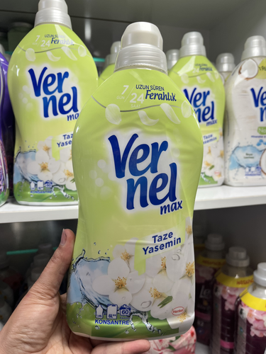 نرمکننده لباس ورنل (Vernel) مدل Max Taze Yasemin - رایحه گل یاس (۶۰ بار شستشو) - ۱.۴۴ لیتری