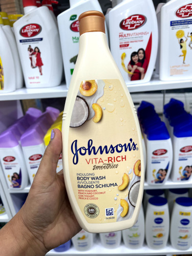 شامپو بدن جانسون (Johnson’s) سری Vita-Rich مدل Indulging با عصاره ماست، هلو و نارگیل - ۷۵۰ میلیلیتر
