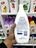 شامپو بدن جانسون (Johnson’s) مدل Clean & Protect 3 با رایحه شکوفه بادام - ۷۵۰ میلیلیتر (ساخت ایتالیا)