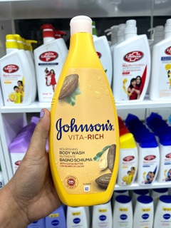 شامپو بدن جانسون (Johnson’s) مدل Vita-Rich مغذی با کره کاکائو - ۷۵۰ میلیلیتر (ساخت ایتالیا)