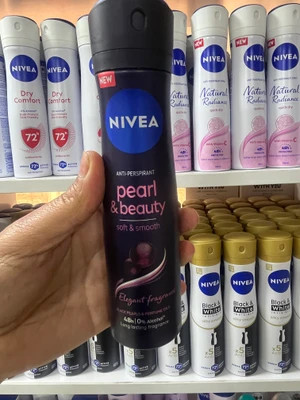 اسپری ضد تعریق نیوآ (Nivea) مدل Radiance Pearl & Beauty - رایحه پیرل و عطر، ۴۸ ساعته و فاقد الکل۱۵۰ میل